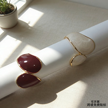 ��ʽ�͹Ű������tɫ�m�ŵ���Ů�¿��p�ݕr�н�ָ