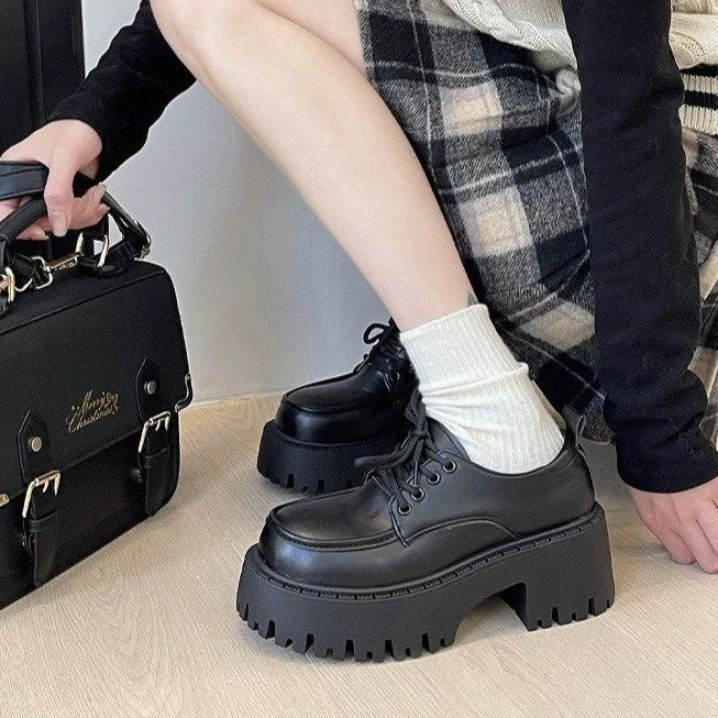 Оптовые женские кожаные туфли на массивной платформе и каблуке, новинка зимы 2025, ретро, увеличивающие рост, на шнуровке, в японском стиле, лоферы JK