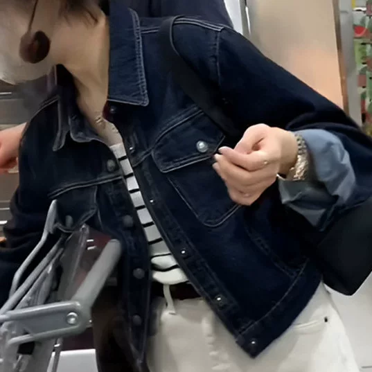 Blue denim spring retro jacket, loose fit