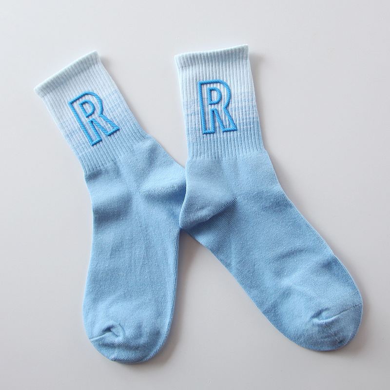 2025d New R For Women Gradient Color Mid-Calf Spring Summer Trendy Brand Personality Sports Women's Socks_voghion.com