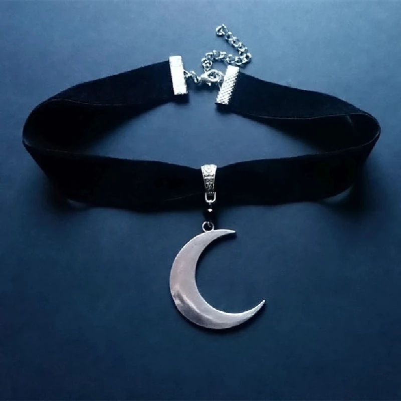 Cross-border Hot Sale silver Crescent Pendant Necklace Charm Gothic Magic Punk Jewelry Creative Gift Wholesale Cross-border Hot Sale silver Crescent Pendant Necklace Charm Gothic Magic Punk Jewelry Creative Gift Wholesale