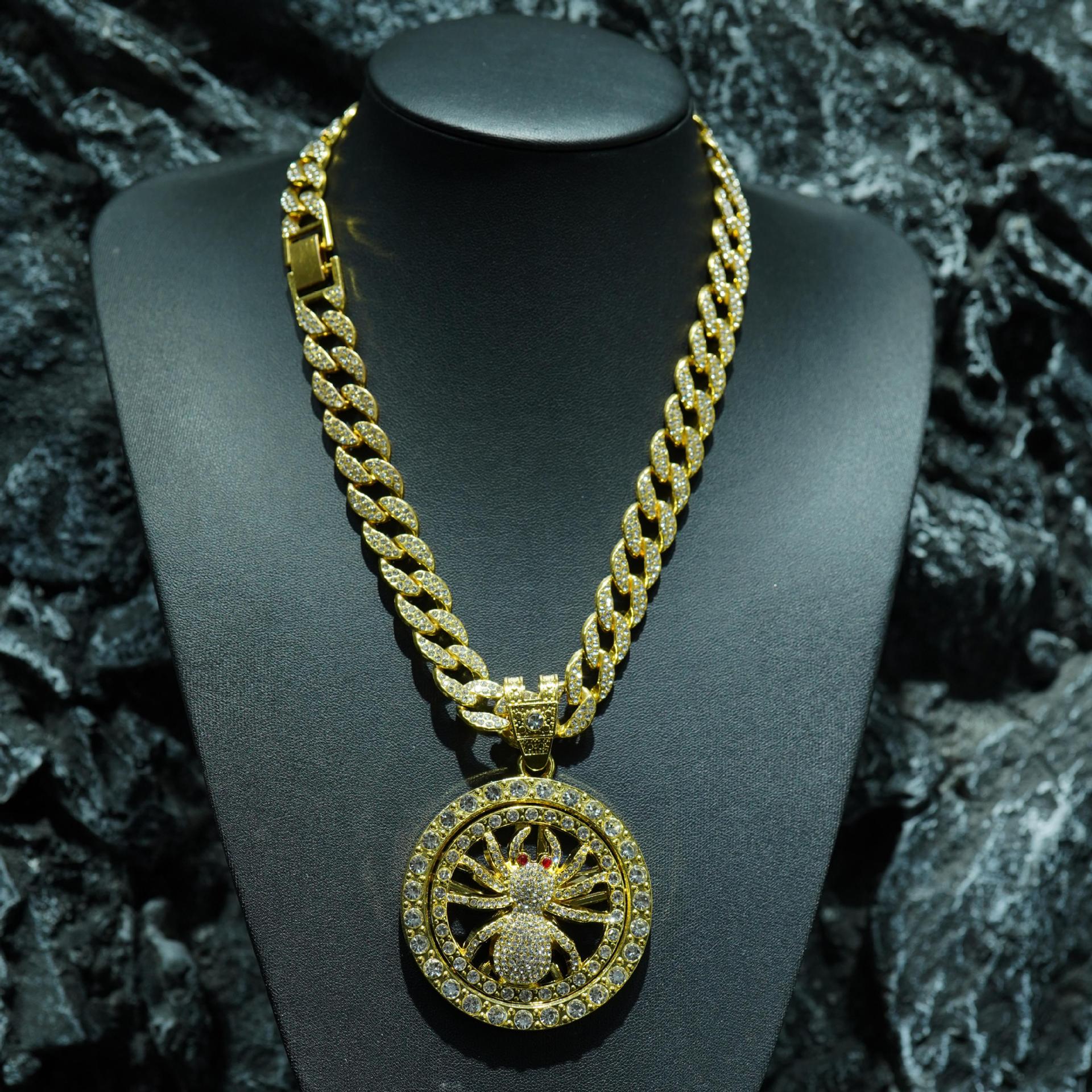 Nuevo collar transfronterizo rotativo colgante de araña personalidad colgante de animales accesorios de collar de hombre Hip Hop cadena cubana