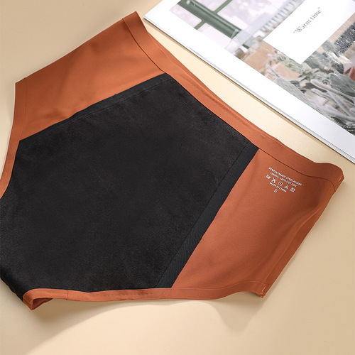 Cross-border special four-layer menstrual underwear for women, breathable, strong absorption, traceless sanitary pants, women's sanitary napkin-free aunt pants