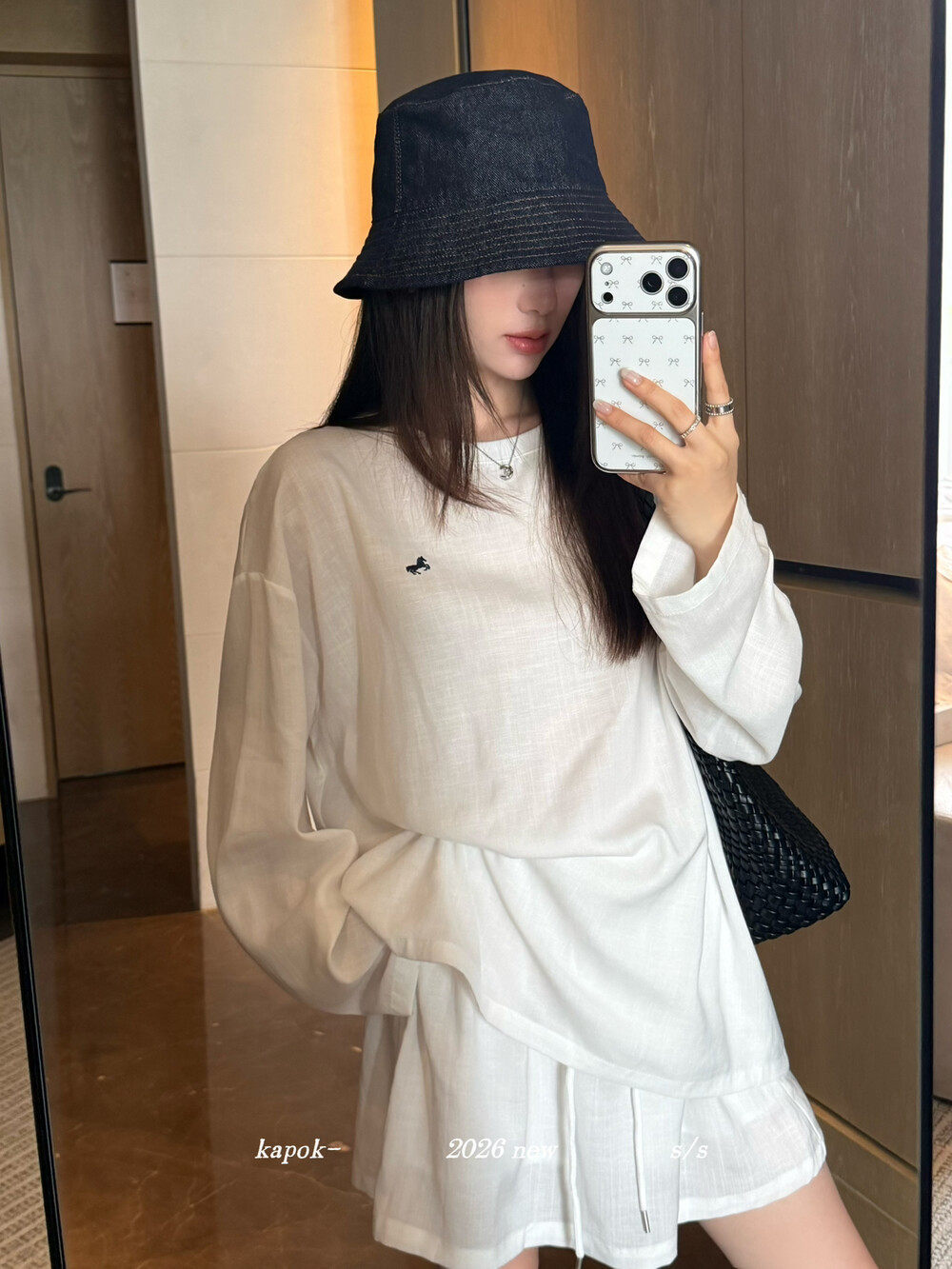 Bộ hai mảnh áo chống nắng tay dài thêu ngựa nhỏ kết hợp chân váy midi cạp thun — màu trắng, Xanh da trờicolor chi tiết 28
