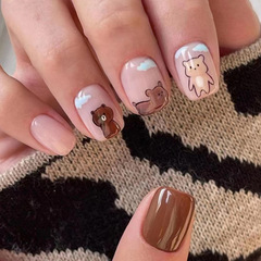 Short square translucent false nails, cute coffee-colored little bear manicure, European and American children's fun, Instagram-style, girl manicure sheet