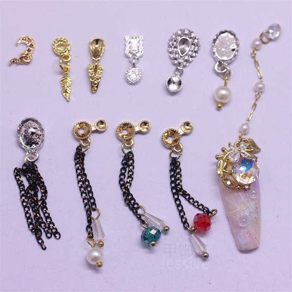mixed metal accessory for manicure