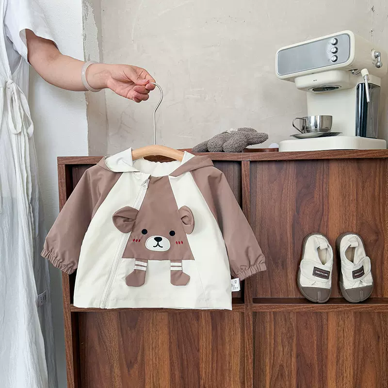 婴儿衣服冲锋衣外套秋装男宝宝卡通可爱一岁洋气婴幼儿春秋季风衣
