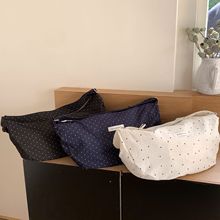 韩系潮流波点大容量饺子包简约百搭通勤轻巧便携小清新单肩包女