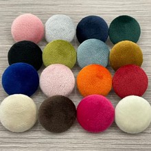 �����۽z�q�����~�۲�ɫ�A�ο����r���_��ë���B��ȹ����Ьñ�o��