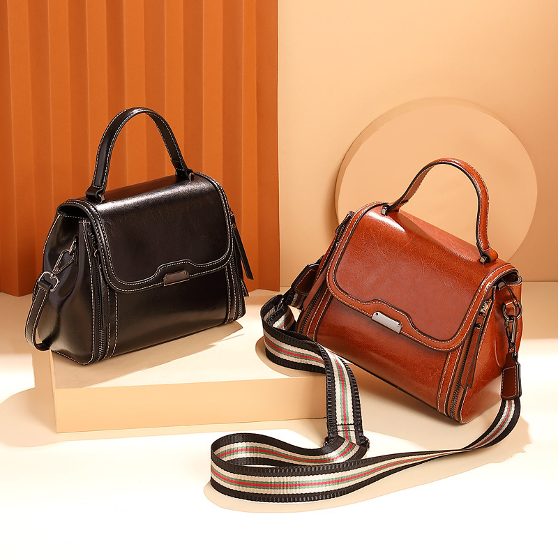 2026 New Genuine Leather Crossbody Bag For Women - Luxury Versatile Retro Small Square Cowhide Shoulder Bag - Thumbnail 3