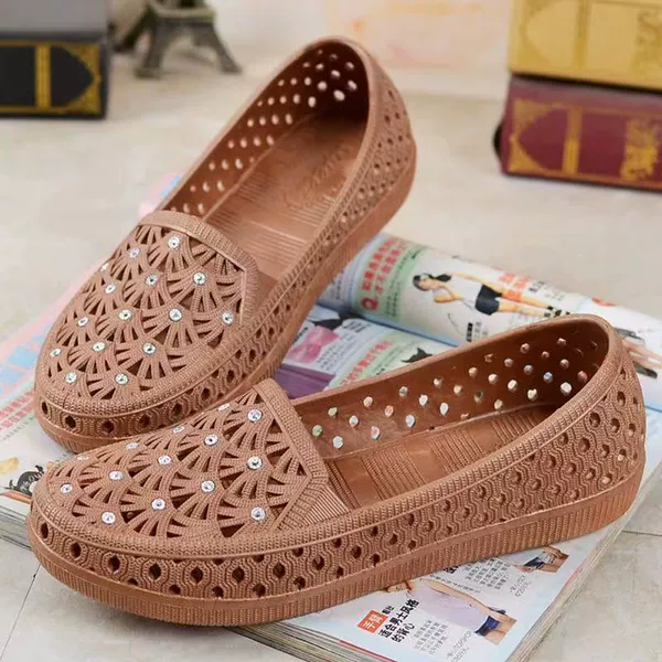 8729 coffee color