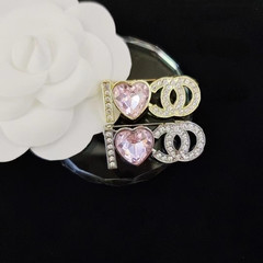 Elegant and Sweet Little Fragrance C-Pin for High-End Fashion, Perfect for Noble Princess Style, Versatile Hairpin to Match Clothing, Bags, and Hats