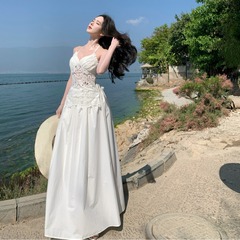 实拍泰国云南旅游小众蕾丝拼接吊带连衣裙显瘦气质礼服长裙度假风