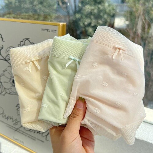 Sparkling fairy beauty~Ultra-thin ice silk cool quick-drying seamless underwear women's shorts cotton bottom crotch breathable mid-waist