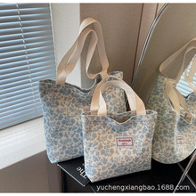 ������С�����黨���ذ�Ů2025�¿������a�n���������μ������Ů