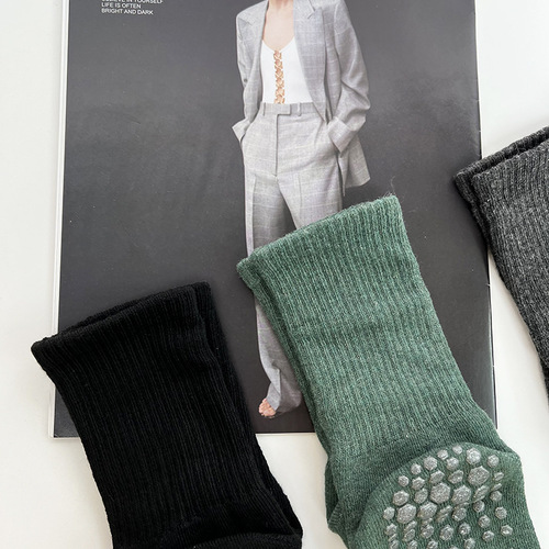 Wool coil rubber anti-slip mid-calf yoga socks Pure cotton thick winter mid-length Pilates socks