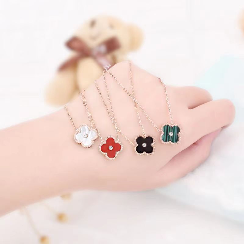 High version lucky clover necklace female 18K rose gold plated clavicle chain red agate White fritillary live delivery