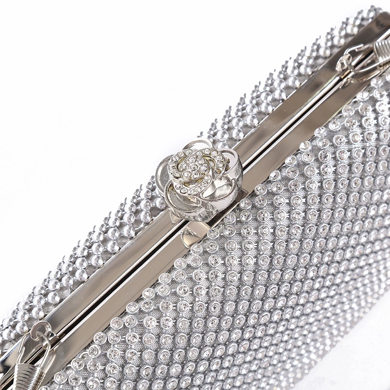  Fashionable silver small clutch bag to go out, for import, food bag