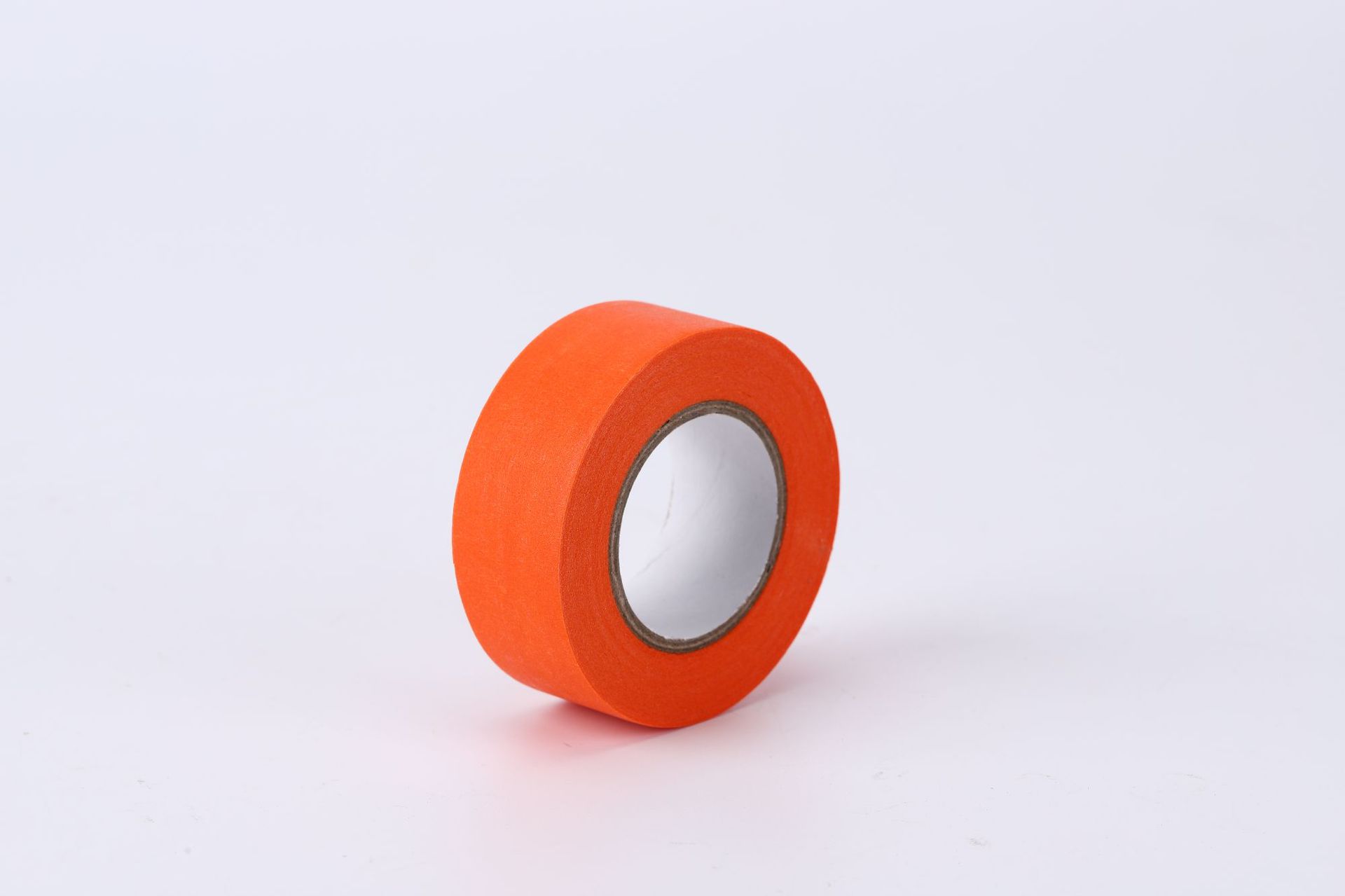 Cinta de papel de enmascaramiento de color de alto adhesivo al por mayor decoración de pared exterior cubierta de pintura en aerosol separación de color lágrima de mano sin pegamento papel de enmascaramiento