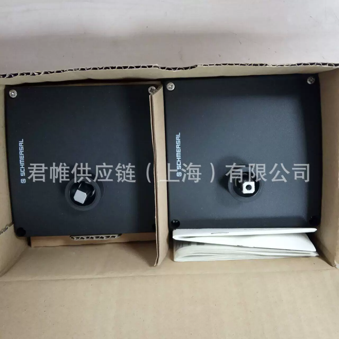 Концевой выключатель SCHMERSAL Модель: M3R 330-11Y