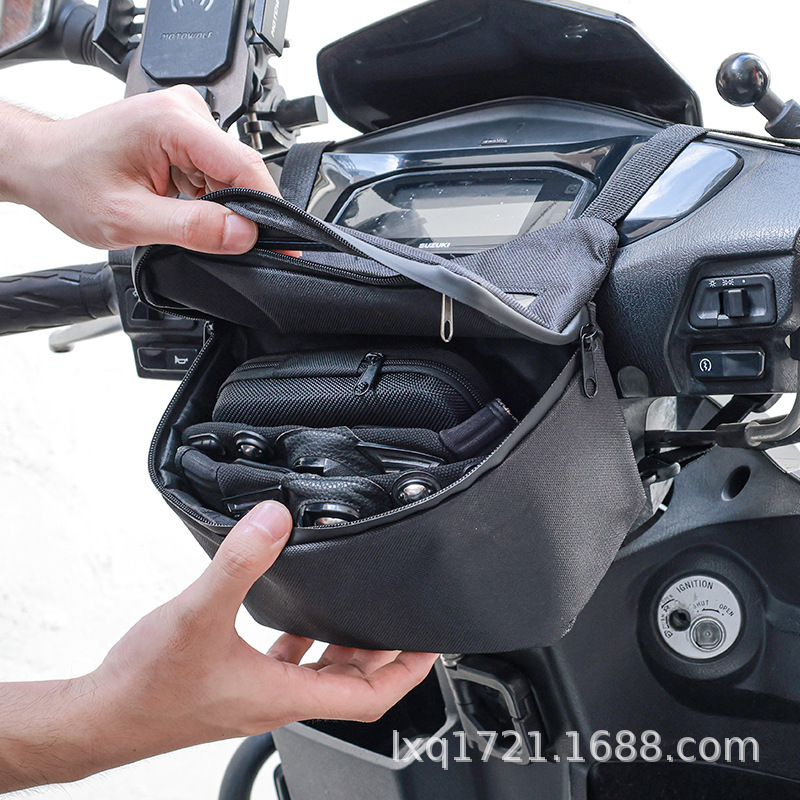 Southeast Asia cross-border in-stock motorcycle electric vehicle head bag, multifunctional motorcycle touring navigation hanging bag