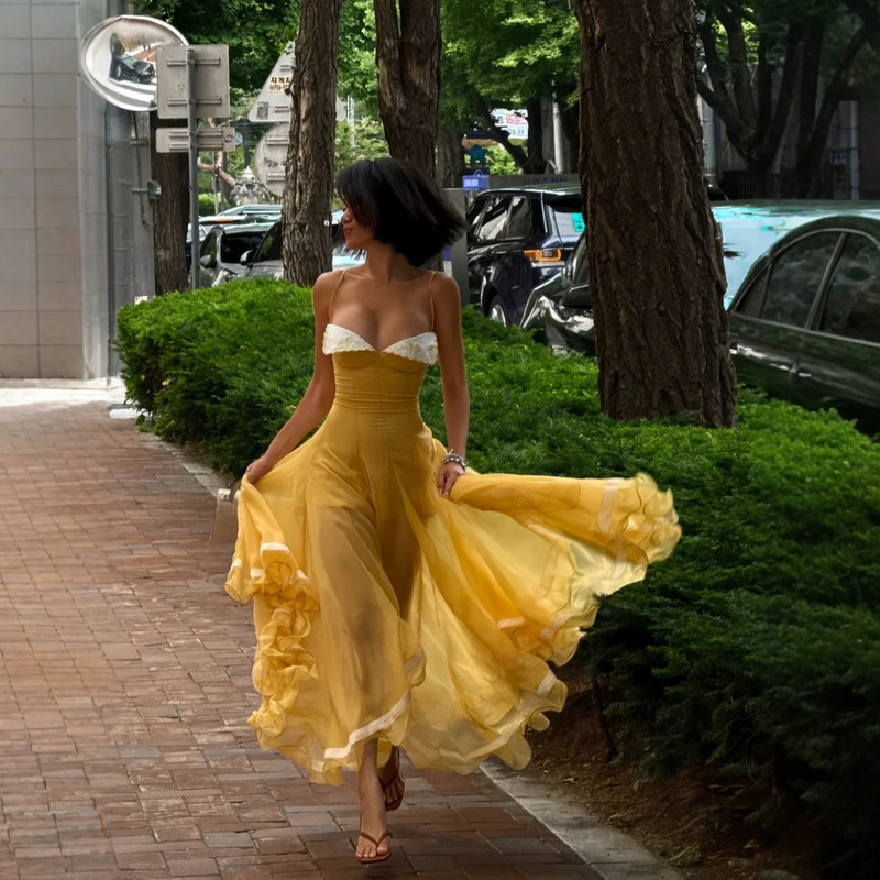 European and American Foreign Trade Cross-Border Vintage Spaghetti Strap Dress, Sexy Waist-Cinching Dopamine-Style Fairy-Like Flowing Long Dress for Summer European and American Foreign Trade Cross-Border Vintage Spaghetti Strap Dress, Sexy Waist-Cinching Dopamine-Style Fairy-Like Flowing Long Dress for Summer