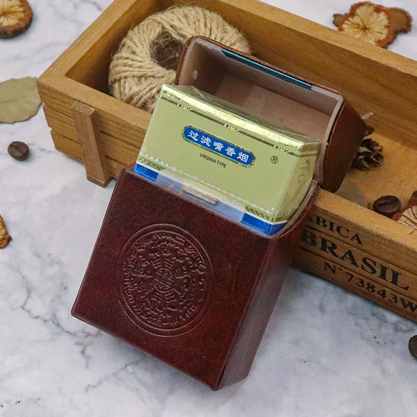 2021 New First Layer Cowhide Vegetable Tanned Leather Genuine Leather Cigarette Box Bag Mini Simple Retro Storage Bag Men's Cigarette Bag Wholesale