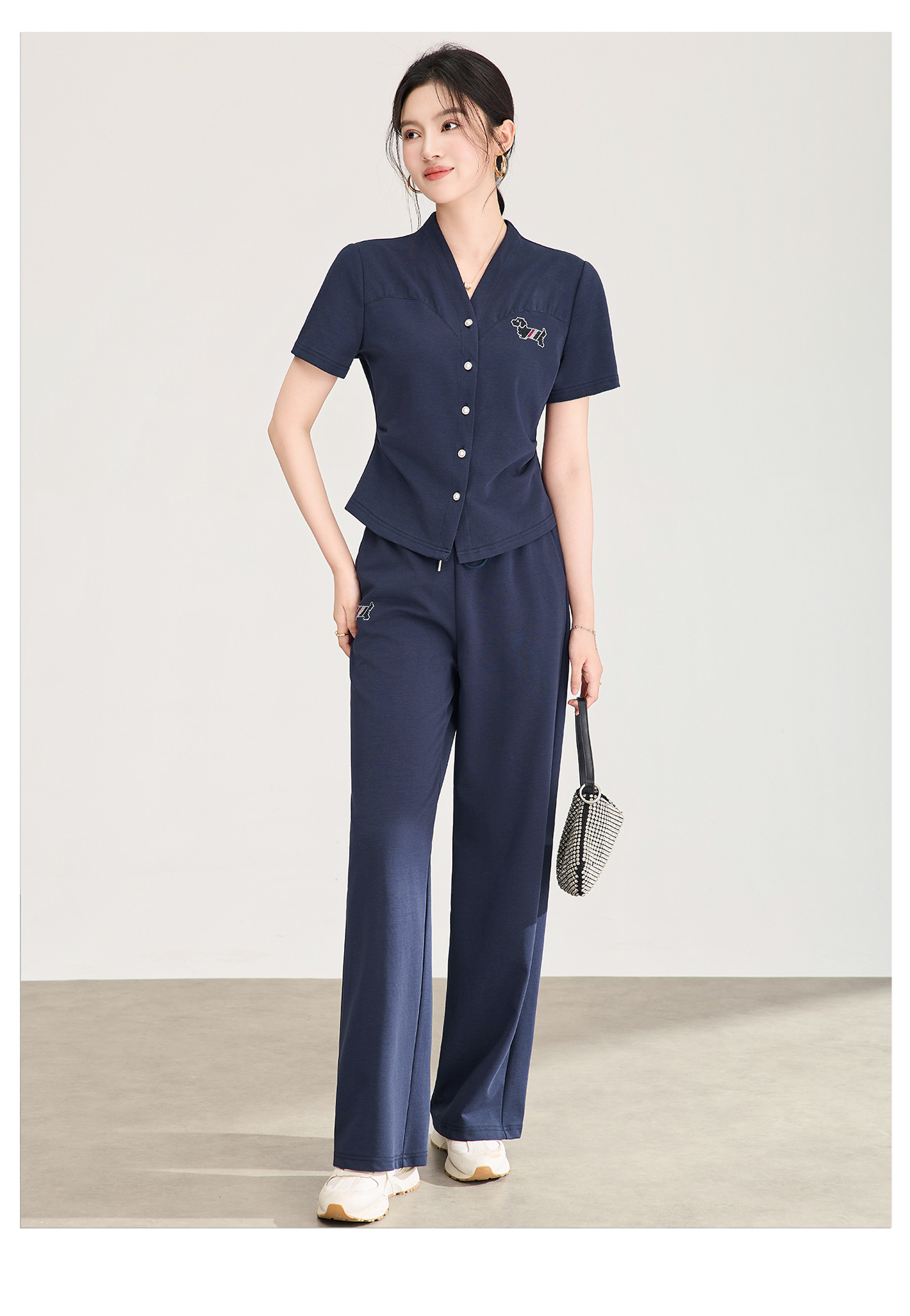 Bộ thể thao nữ mùa hè áo thun cổ tròn tay ngắn + quần ống rộng cao cấp — màu xanh navy chi tiết 11