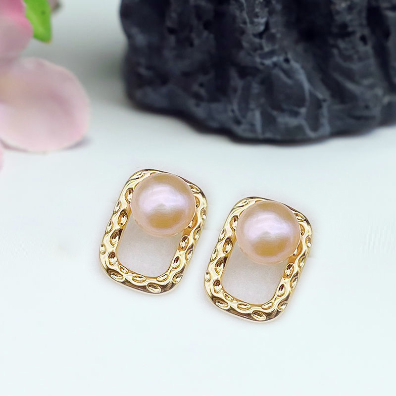 골판지 상자 진주 귀걸이 (골드 + 핑크 비즈)