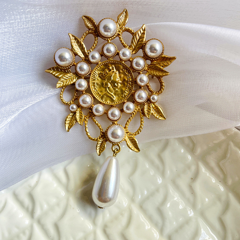 22g Weight Pearl Inlay Material Brooches Classification Holiday Occasion Alloy Material Leaf Pattern All Seasons Season Women's Gender Inlay Design Vintage Style, Simple Style Style Vintage Style Simple Style Pin Leaf Alloy Inlay Pearl Women's Brooches 7