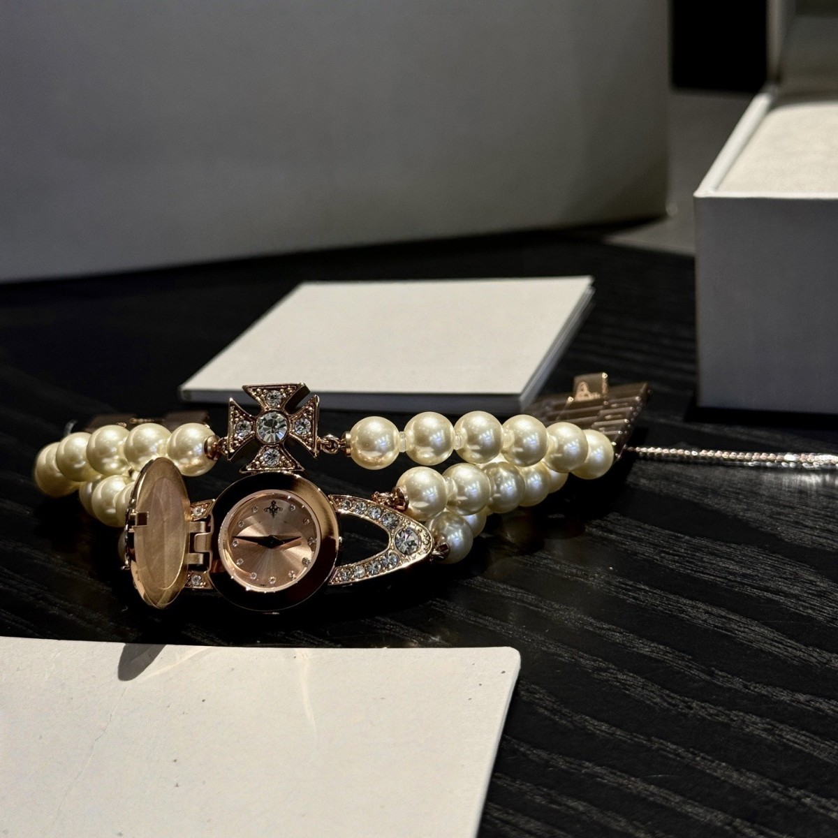 Little Red Book Empress Watch Pearl Style Three-Layer Pearl Inlaid Diamond Style Saturn Watch Women's Manufacturer Dropshipping