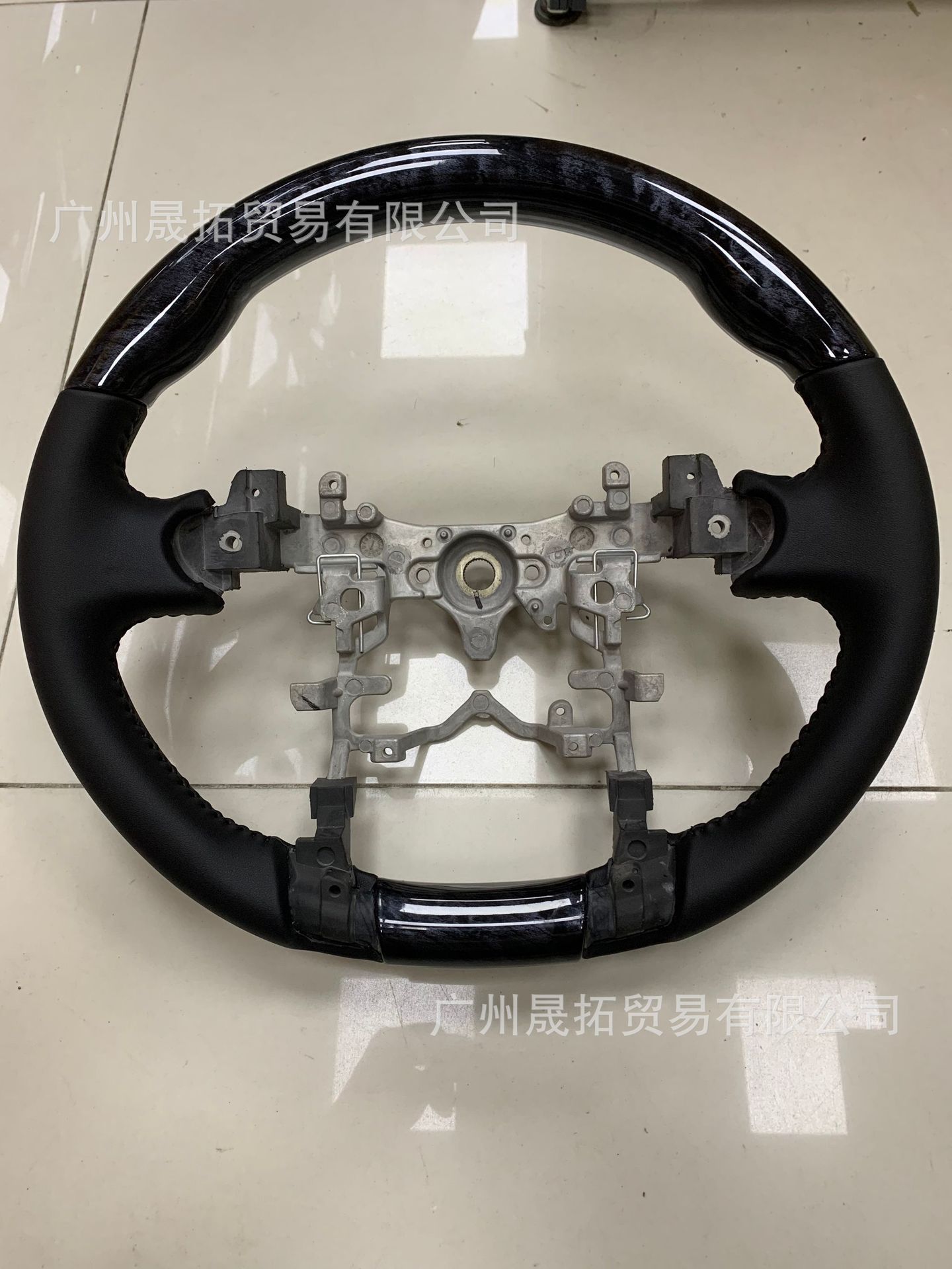 Suitable for Prius 30 Series Steering Wheel Black Wood Grain Prius Black Wood Grain 4-Spoke