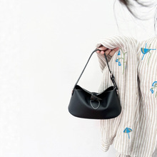 2025�¿�С���߼���С�������s�r��������^��ţƤ�μ�б���Ů��