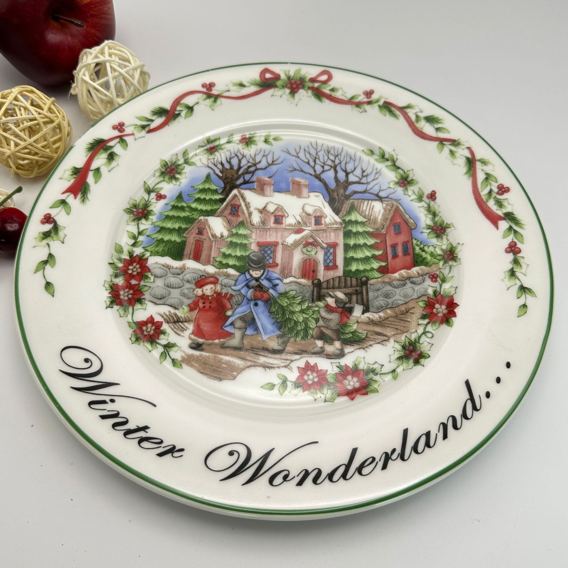 Christmas New 10 inch atmosphere Christmas ceramic cartoon high temperature environmentally friendly bowls and plates tableware_voghion.com