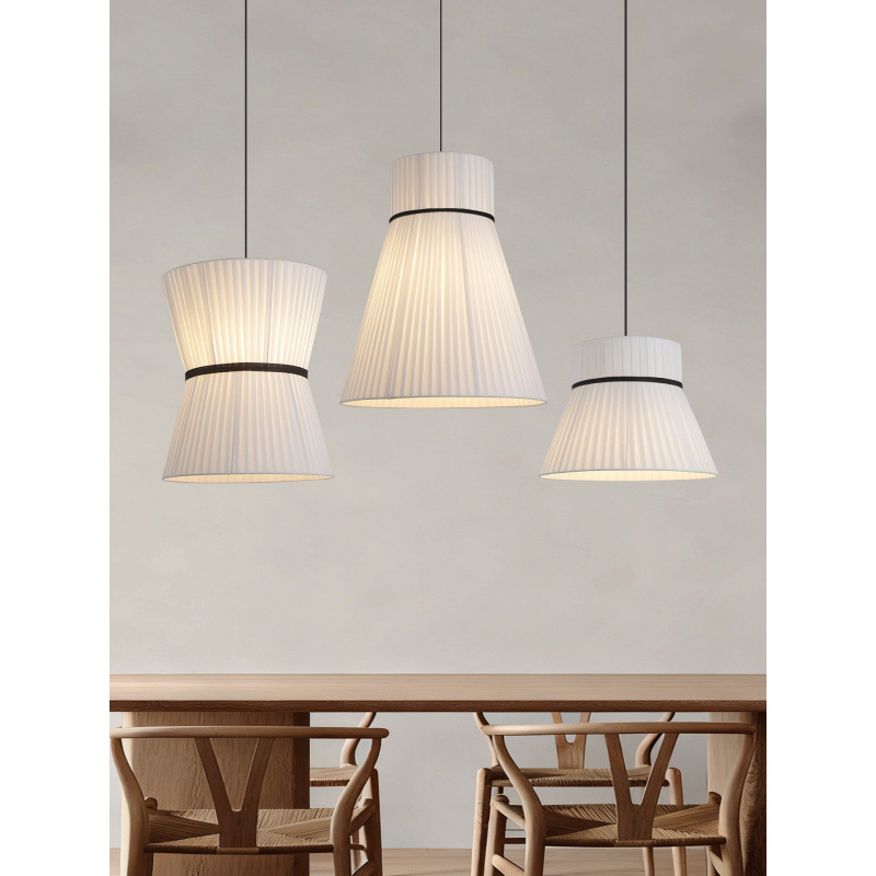 Japanese-Style Fabric Restaurant Pendant Light with White Pleated Fabric Lampshade for Dining, Hot Pot Restaurants, Hotels, and Bar Main Lighting
