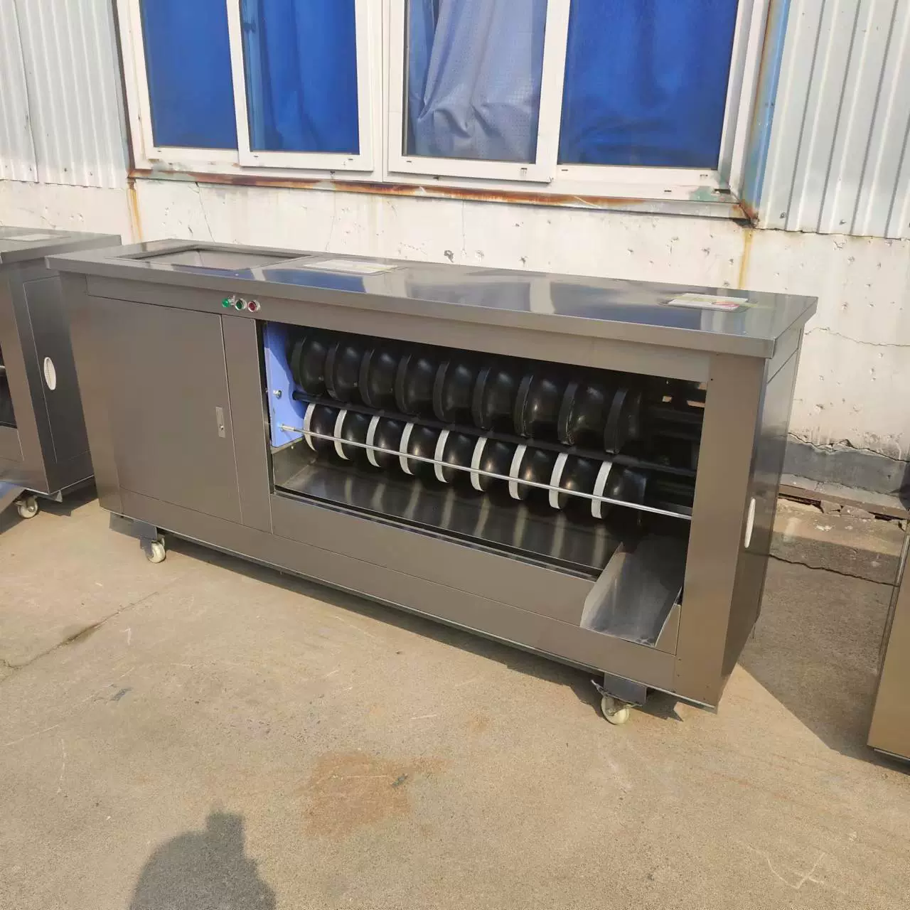 Полностью автоматическая сборка булочек полный комплект оборудования Коммерческая машина булочек из нержавеющей стали крупнокалиберный ролик круглая булочка машина