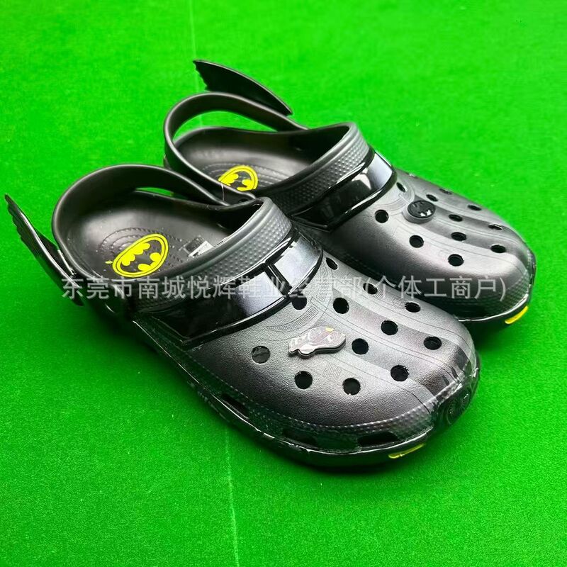 New Batman Classic Clogs Beach Shoes Sandals Cartoon Summer Closed-Toe Non-Slip Comfortable Casual Slippers
