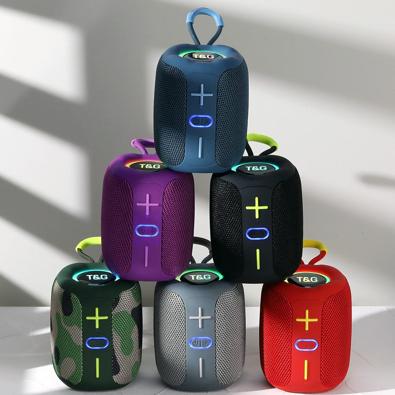 Transfronterizo TG658 altavoz Bluetooth portátil al aire libre pequeño sonido portátil TWS con lámpara tarjeta subwoofer inalámbrico