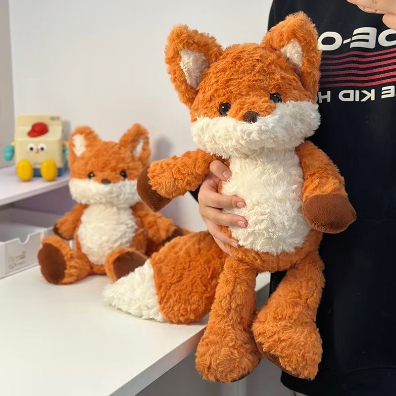 Douyin mismo estilo pequeño zorro corriendo muñeca linda muñeca niña dormir almohada muñeca peluche al por mayor