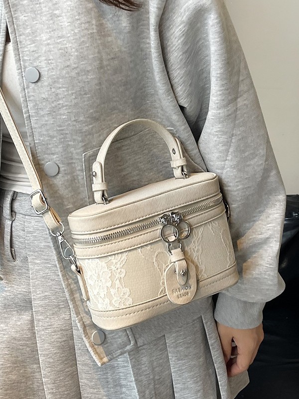 Alta sensación de caja de mano exquisita bolso pequeño para mujeres 2025 nueva moda transfronteriza color contraste bolso de hombro
