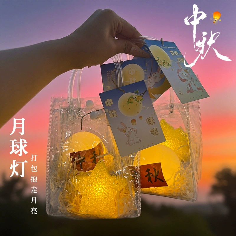 Ночник-луна на ручке светящийся декор для стола