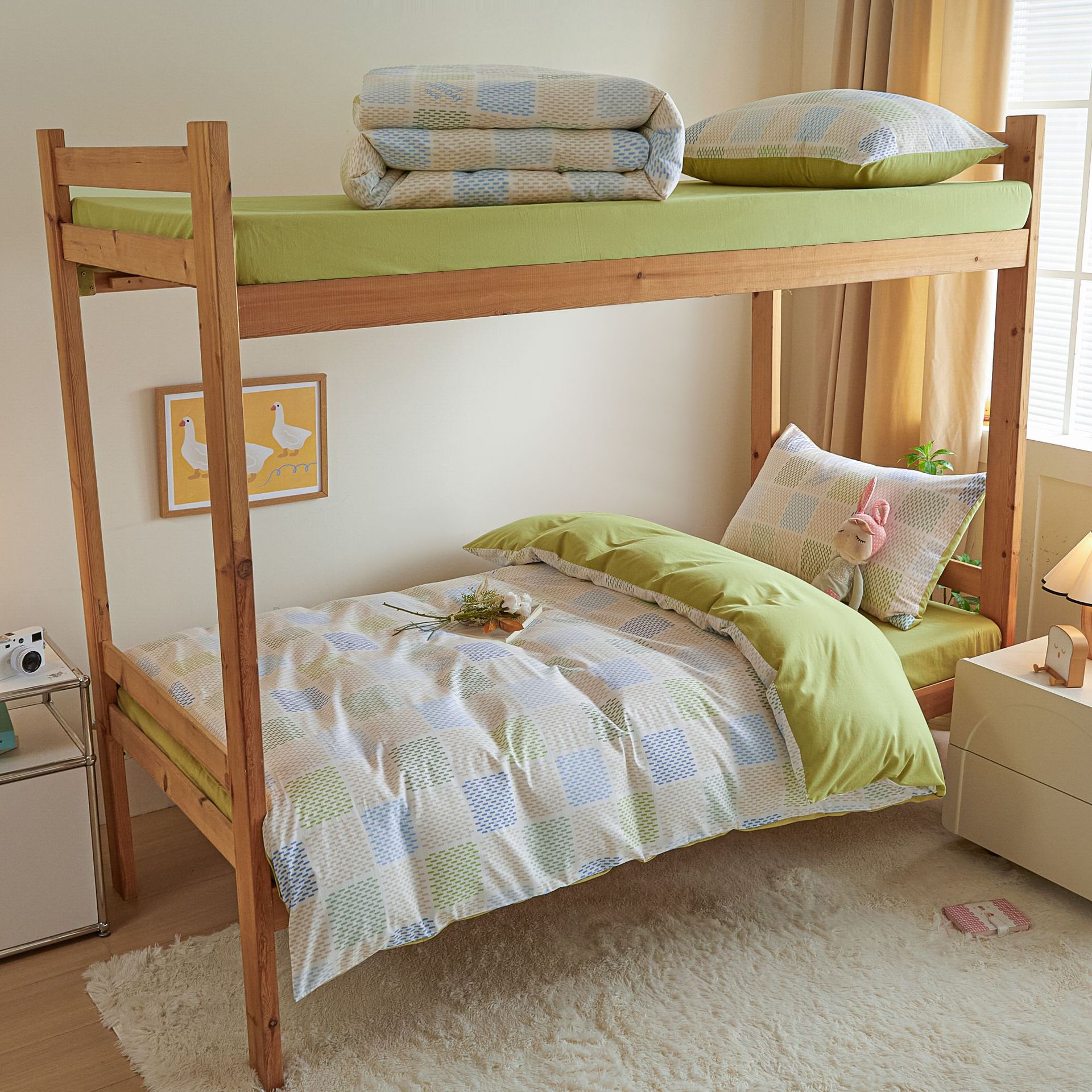 Temporada de estudiantes algodón algodón fresco de cuatro piezas sábanas fundas edredón sábana sábana sábana de tres piezas 2025 ropa de cama nueva