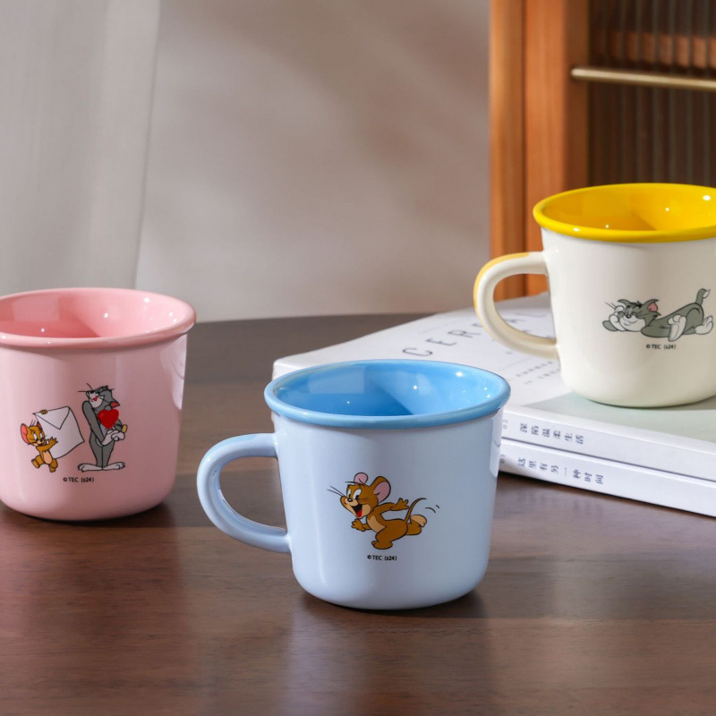 Gatos y ratones autorizados auténticos tazas de cerámica lindas tazas de agua de escala casera tazas de desayuno para niños