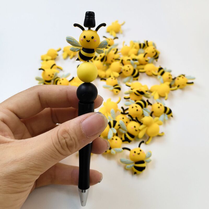 Cross-border hot bee 3D three-dimensional silicone cute cartoon DYI beaded factory wholesale in stock variety