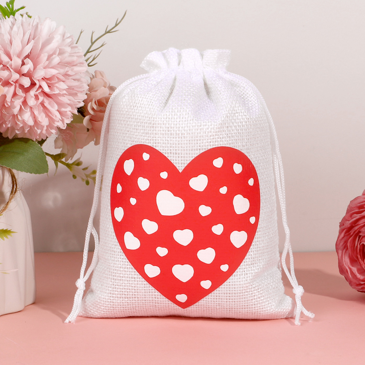 Bolsa de lazo de lino amor rojo Día de San Valentín boda caramelo regalo embalaje bolsa de cordón bolso de lazo al por mayor