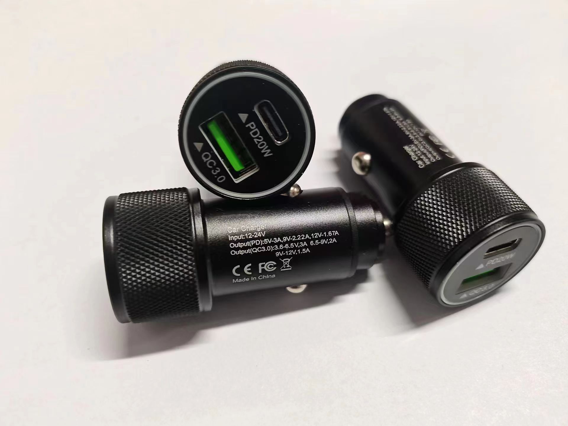 QC3.0, Yuantou Changjia Mobil şarj cihazları - q30pd20w-black-color-box-6a-cable