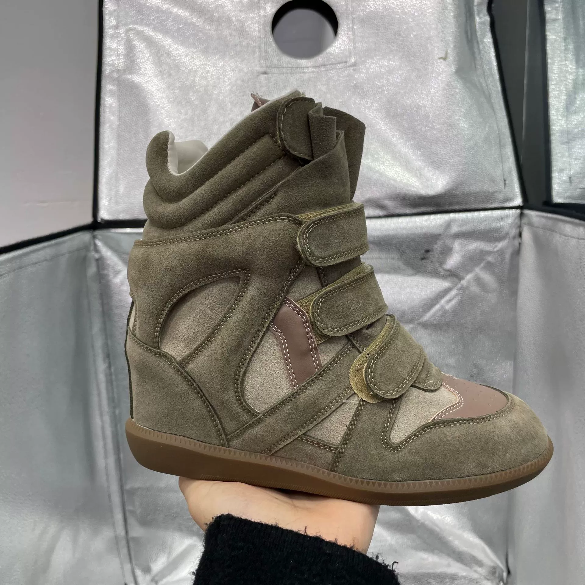 Кроссовки на танкетке (Steve Madden) женские, размеры 35–40, многоколорные