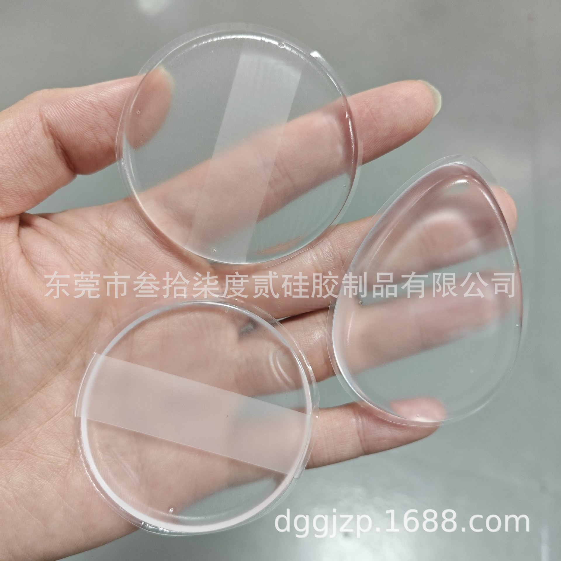 真硅胶粉扑加带子 易上妆不吃粉软嫩Q弹气垫化妆工具透明湿用粉扑
