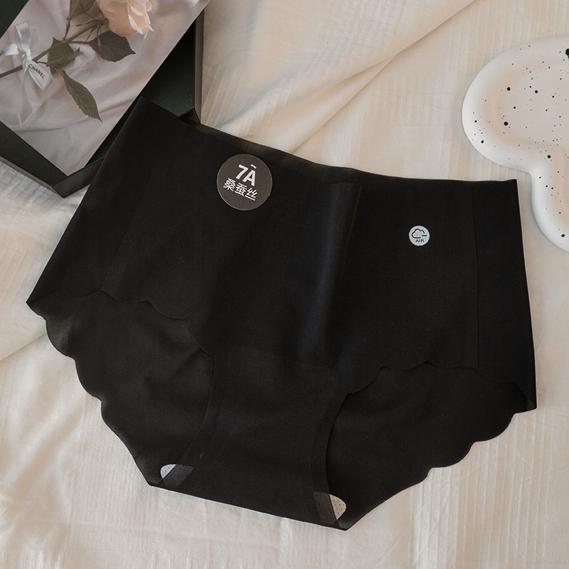 Ropa interior de cintura media de cadera de melocotón tridimensional 3D