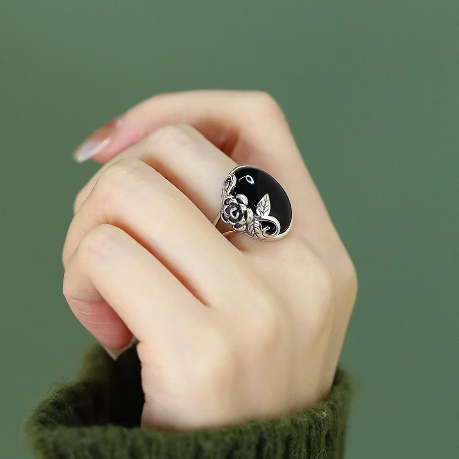 Black Rose Flower Imitation Chalcedony Ring Women's Niche Light Luxury Vintage Design Ethnic Art National Fashion Open Ring